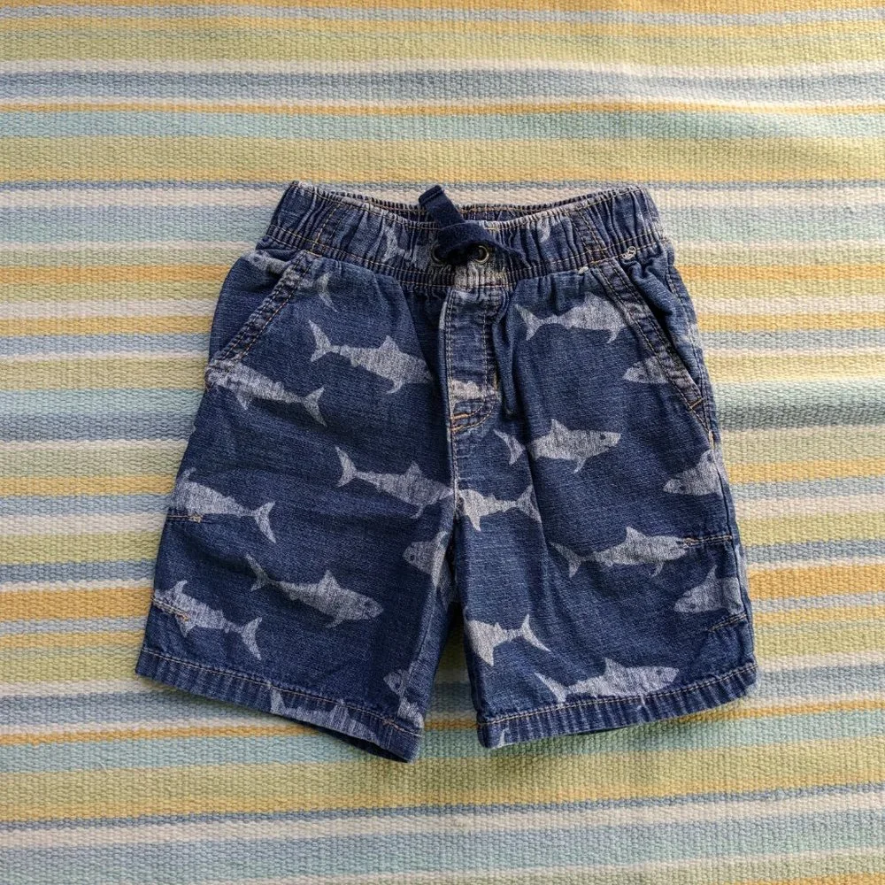 🛍️ BUNDLE ONLY |  Toddler Gymboree shark print jean pull on shorts 18-24m